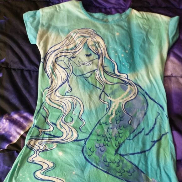 WN MERMAID NIGHTGOWN.....LIKE NEW - Picture 2 of 4